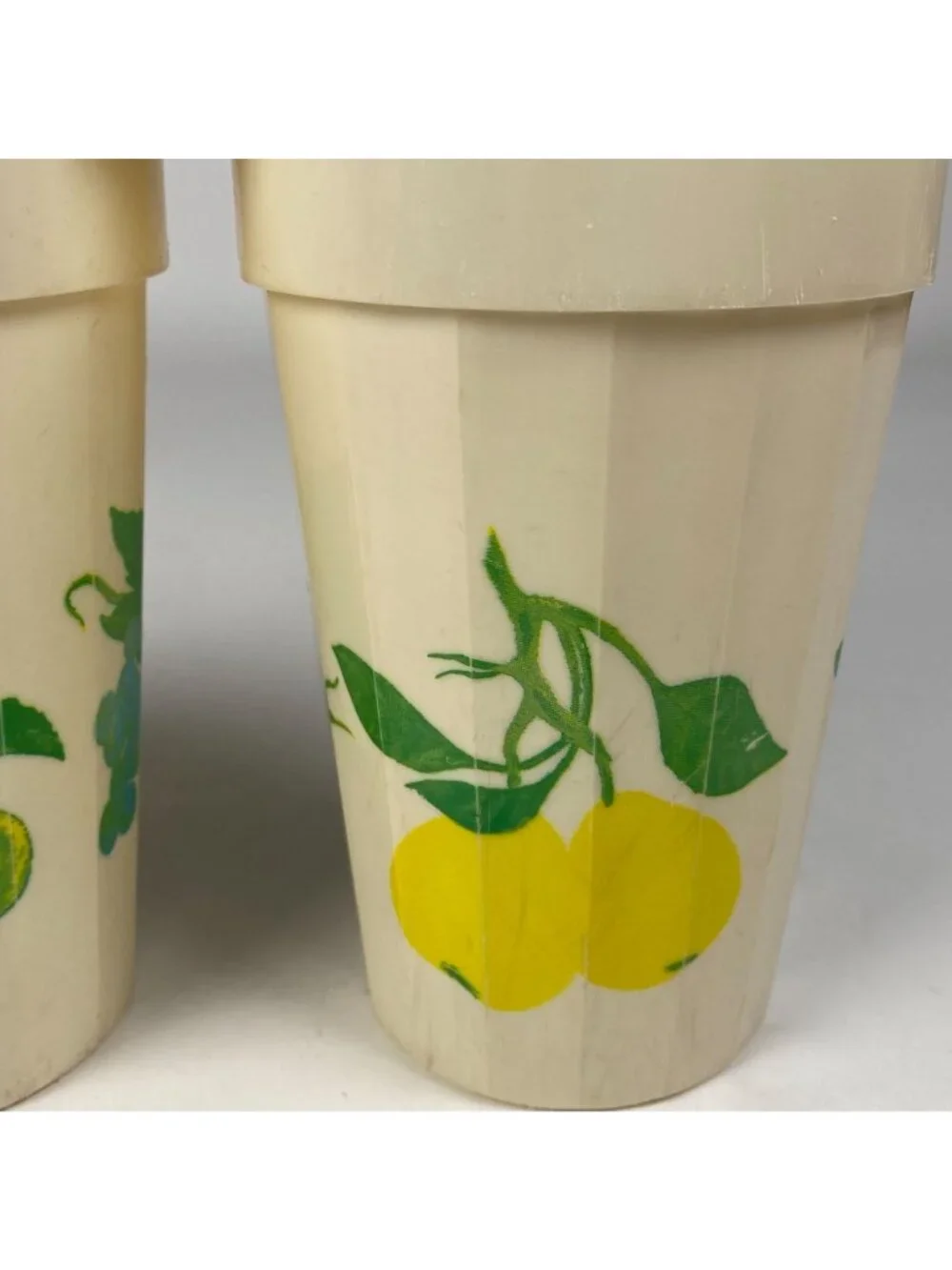 Set of 4 Packer Plastics Drinking Cups Fruit Prints Stackable Made in USA VTG